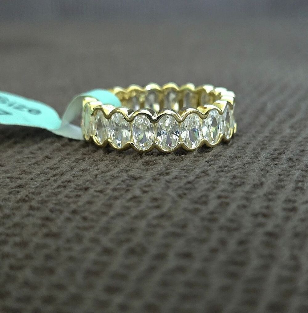 Eternity♾️ Ring💍 With Clear Baguette Crystals💎 - NWT - Picture 10 of 16